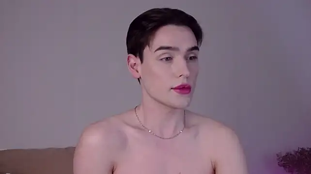 RobbyCharming Adlı Modelin Canlı XXX Sohbeti
