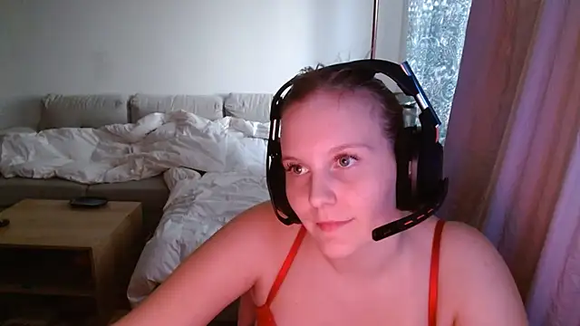 Nina_Monet Chat XXX in diretta