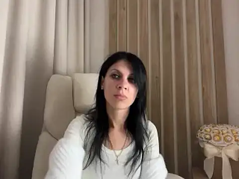 InjaAtHome Chat XXX live