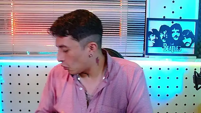 Godofcumxxx Chat XXX in diretta