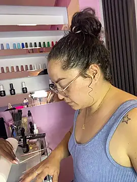 Nails_Lucia XXX чат на живо