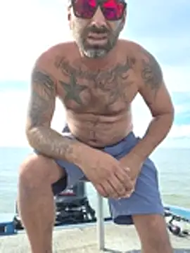 tattedcock13's Webcam Show