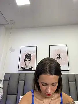 JuliaColemannn Live XXX chat