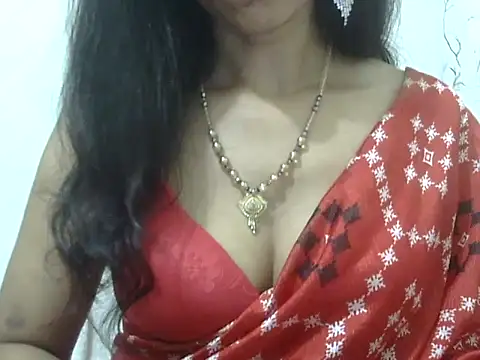 Laila_Cute Webcam Show