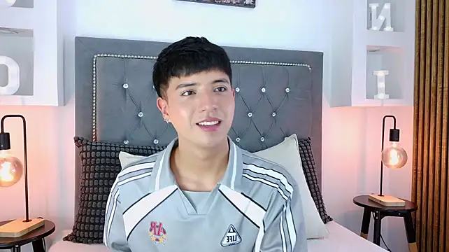 Keen_Nico লাইভ XXX চ্যাট
