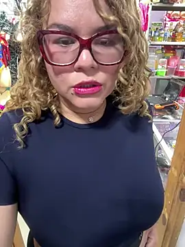 ROSALIASSHOP's Live XXX Chat