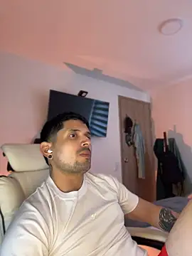 TroyeKnight Live XXX-Chat