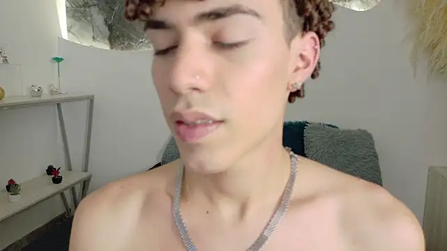 Monyel_Blake 现场XXX聊天