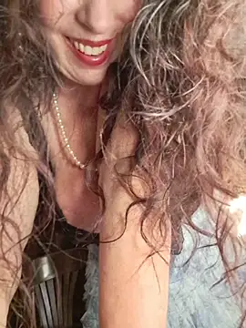 GypsyEsmeralda 라이브 XXX 채팅