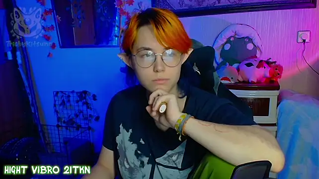 TrickyKitsune Live XXX-Chat