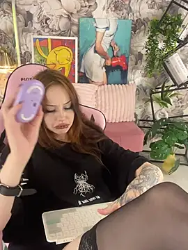 צ'אט XXX בשידור חי של VampiMoon