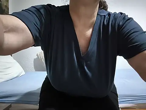 Miasexmilf Chat XXX in diretta