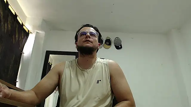 cloudsxxx 라이브 XXX 채팅