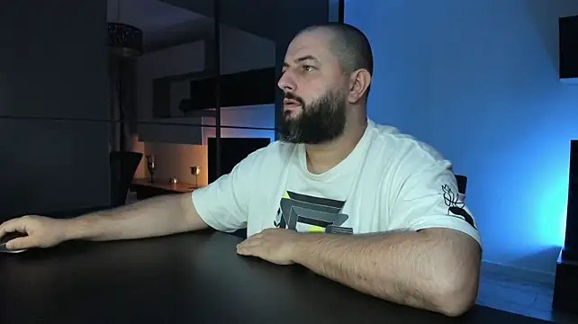 DravenPeak live XXX chat