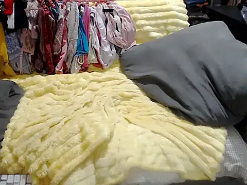 Trish_CurveCock Obrolan Langsung XXX