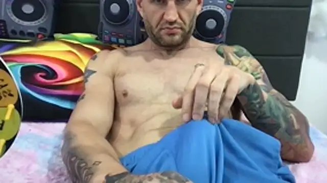 Chat +18 de brianomally ao vivo