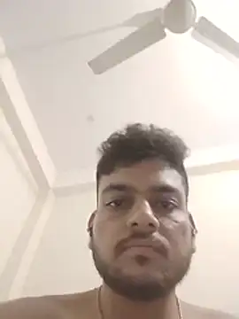 Realcumshow 现场XXX聊天