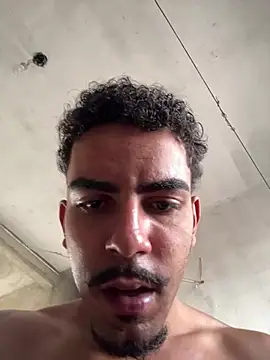 צ'אט XXX בשידור חי של menoquarenta