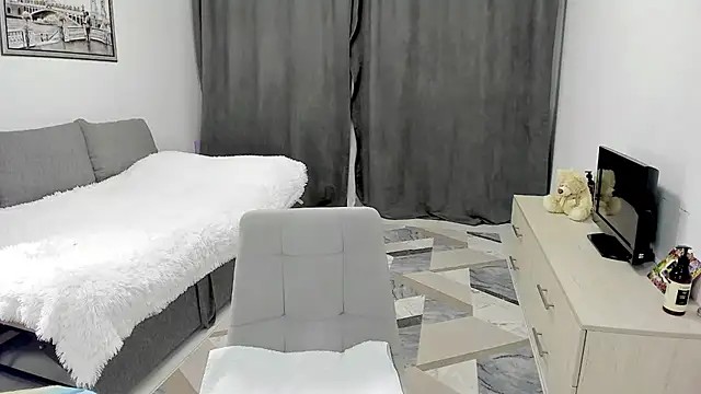 Cameron_shy Chat XXX in diretta