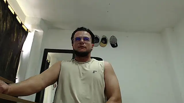 cloudsxxx Live XXX-Chat