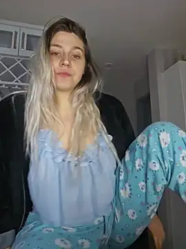 ScarletsWeb élő XXX-chatje