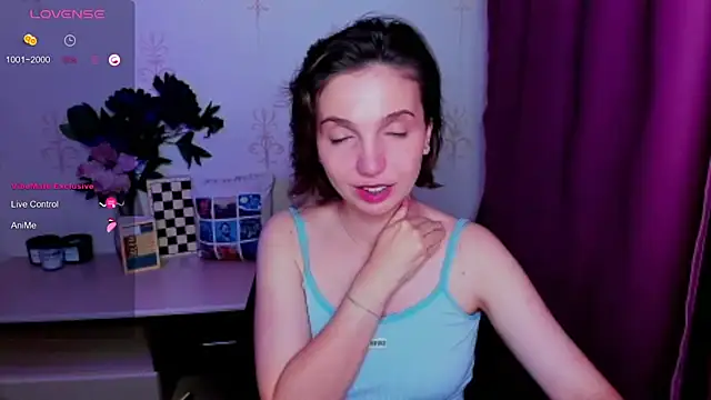 KindHazelHere_'s Live XXX Chat