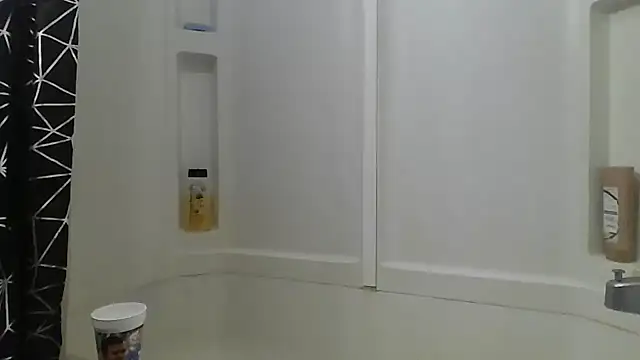 spundarella420's Live XXX Chat