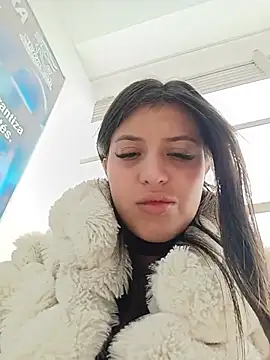 Chatroom XXX en direct de SALOME-28_