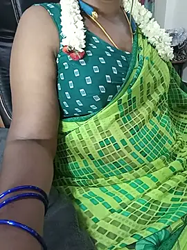 Tamil-hotwife webkamerás műsora