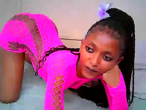 Qute_nimple Show in webcam
