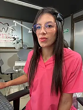 Chatroom XXX en direct de iris_cuteface