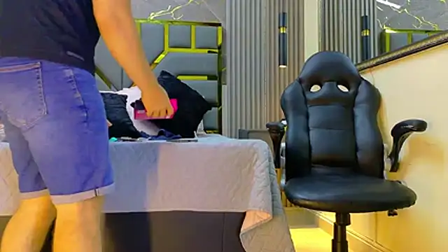 Czat XXX na żywo – ALANNFERRER