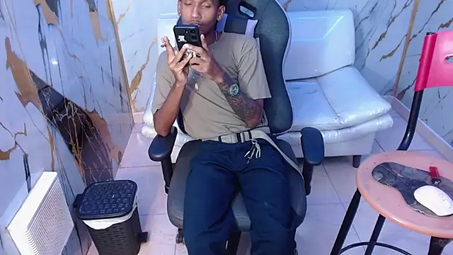 Chat +18 de ManSant ao vivo