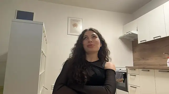 XXX chat uživo modela LisetteGhazvini