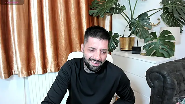Živý XXX chat TommyDum