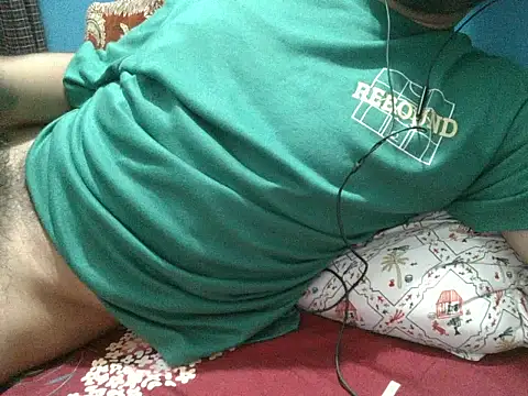 Precumboner Live XXX Chat