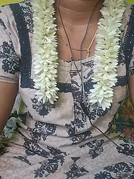 צ'אט XXX בשידור חי של Tamil_hot_leena