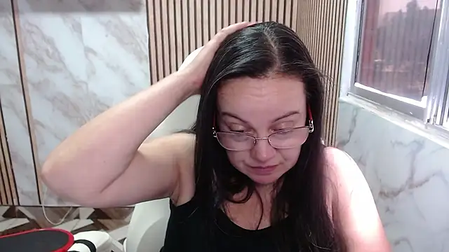 צ'אט XXX בשידור חי של Sonialorens_
