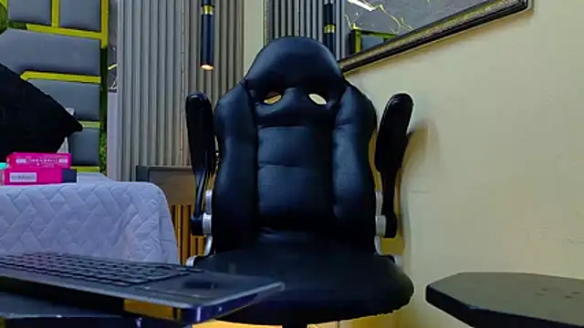 Chat +18 de ALANNFERRER ao vivo