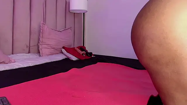 HallyBans' Live XXX Chat