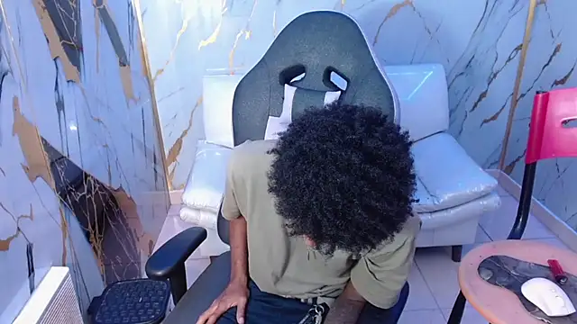 ManSantn Live XXX chat