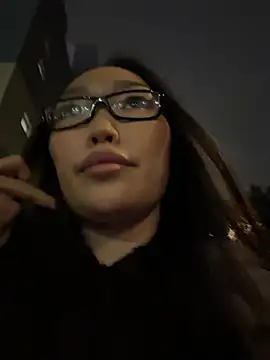 Chat XXX en directo de trytomakememoam