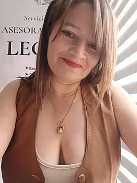 KAREN--03 Adlı Modelin Canlı XXX Sohbeti