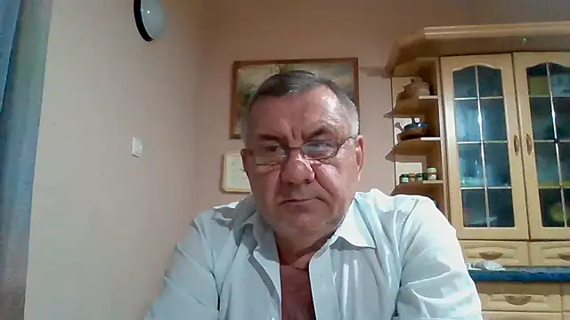 XXX chat uživo modela machomale3