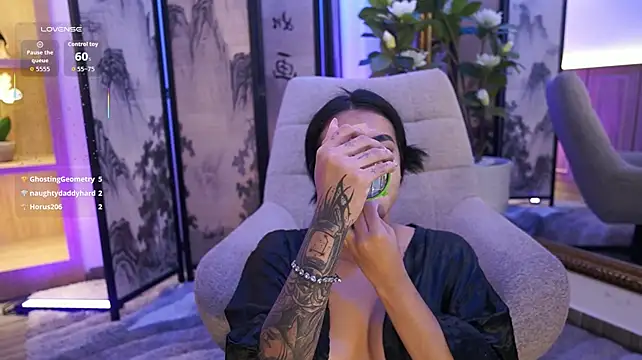 MeganLowell Chat XXX in diretta