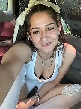 Everyonelovespearl's Live XXX Chat
