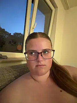 Živý XXX chat CurvyPaar2
