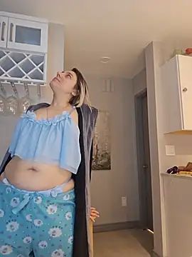 צ'אט XXX בשידור חי של ScarletsWeb