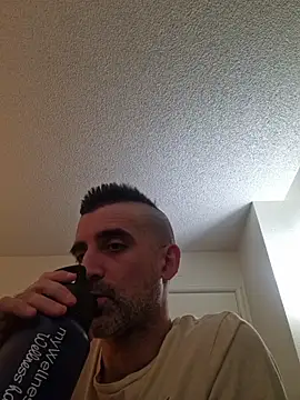 myth5hk Show in webcam