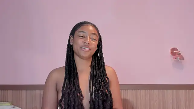 Laraebony_ XXX чат на живо
